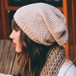NWOT Nude Beige Stone Holy Sweater Knit Beanie Beret